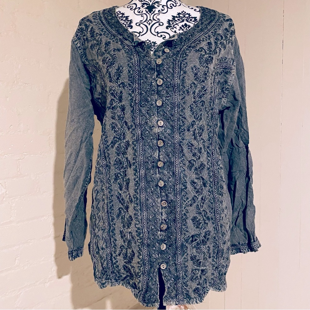 VINTAGE Sacred Threads boho hippie emblem floral washed black top